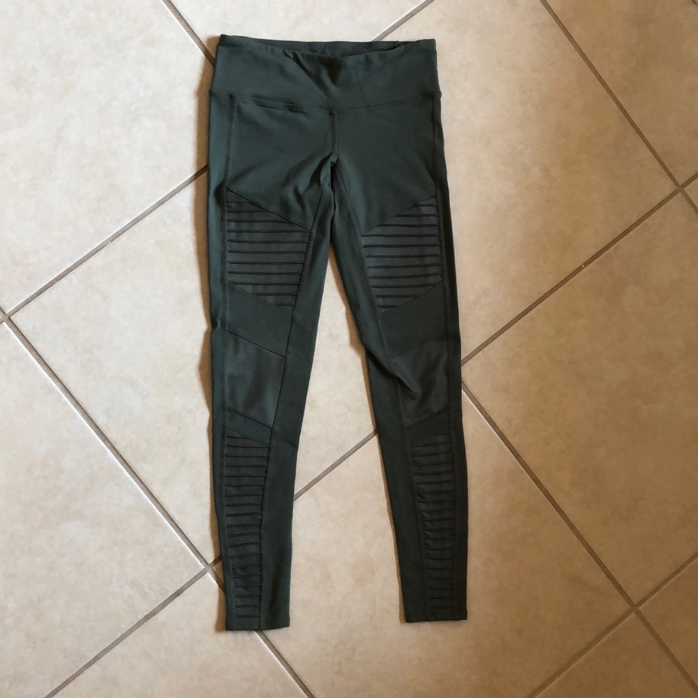 Alo yoga green moto legging xs
